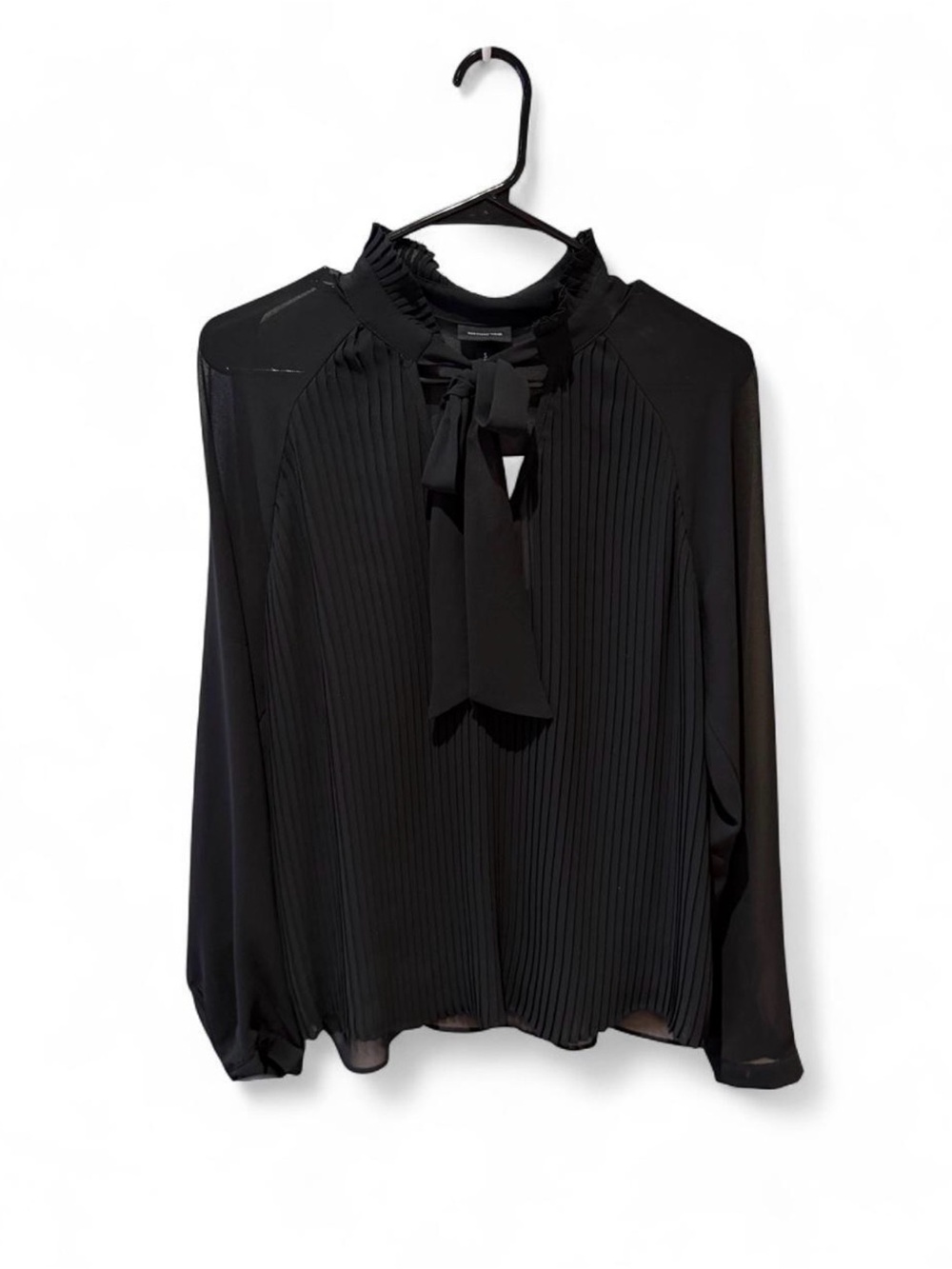 Who What Wear Black Pleated Tie-Neck Blouse